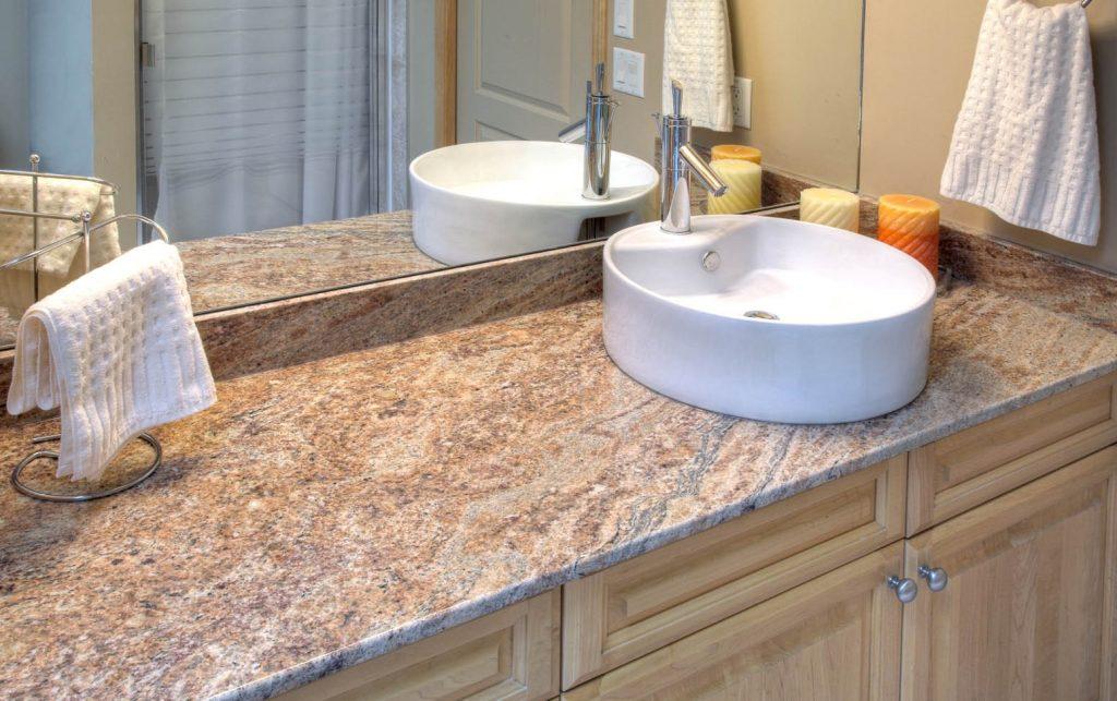 Rénovation de votre salle de bain: trois idées simples pour limiter les dépenses!